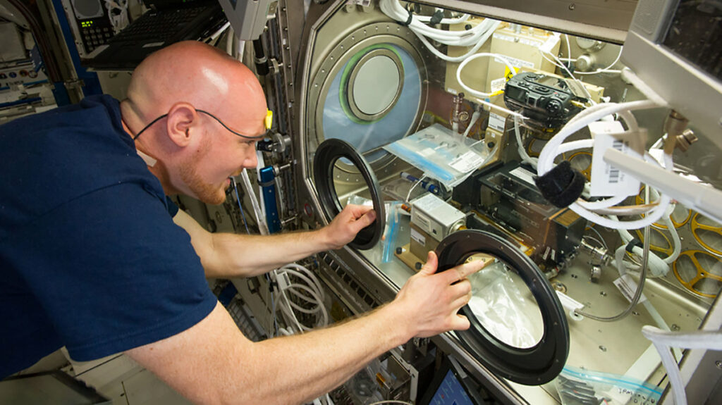 Microgravity: Earth and Space - ISS National Lab