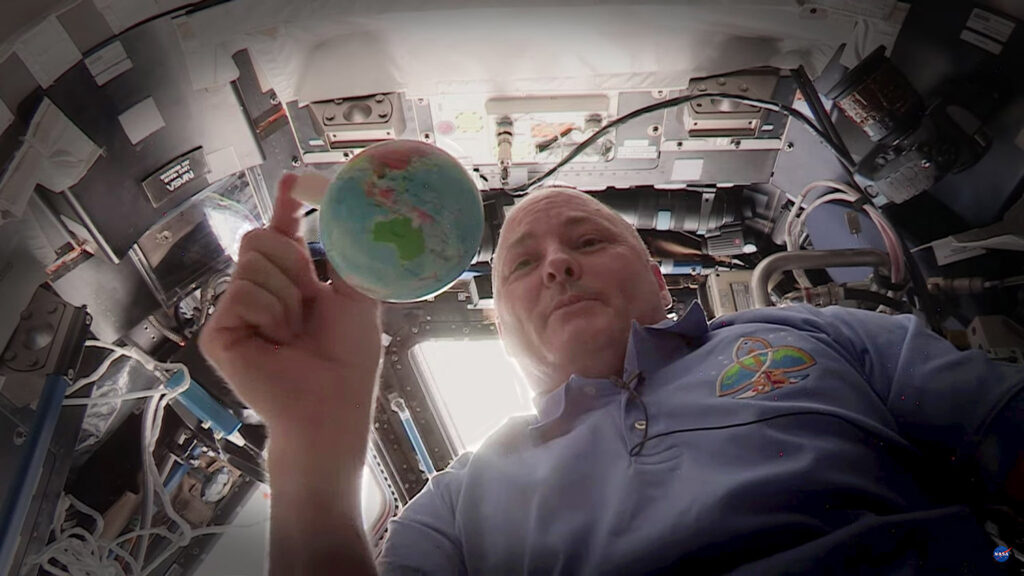 STEMonstration 6: Orbits - ISS National Lab