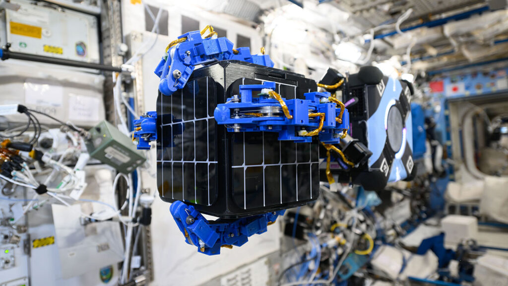 NOCTRL-REACCH_Astrobee-Testing-on-ISS-1